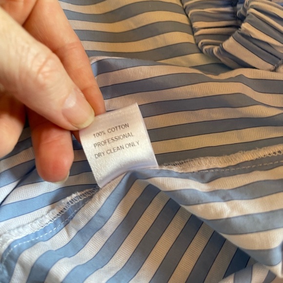 Super cute top from Petersyn. Size XS/S - Picture 8 of 13